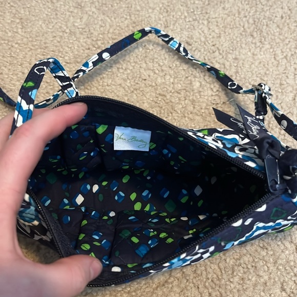 SALE: Blue vera Bradley Crossbody bag NWOT - Picture 7 of 8